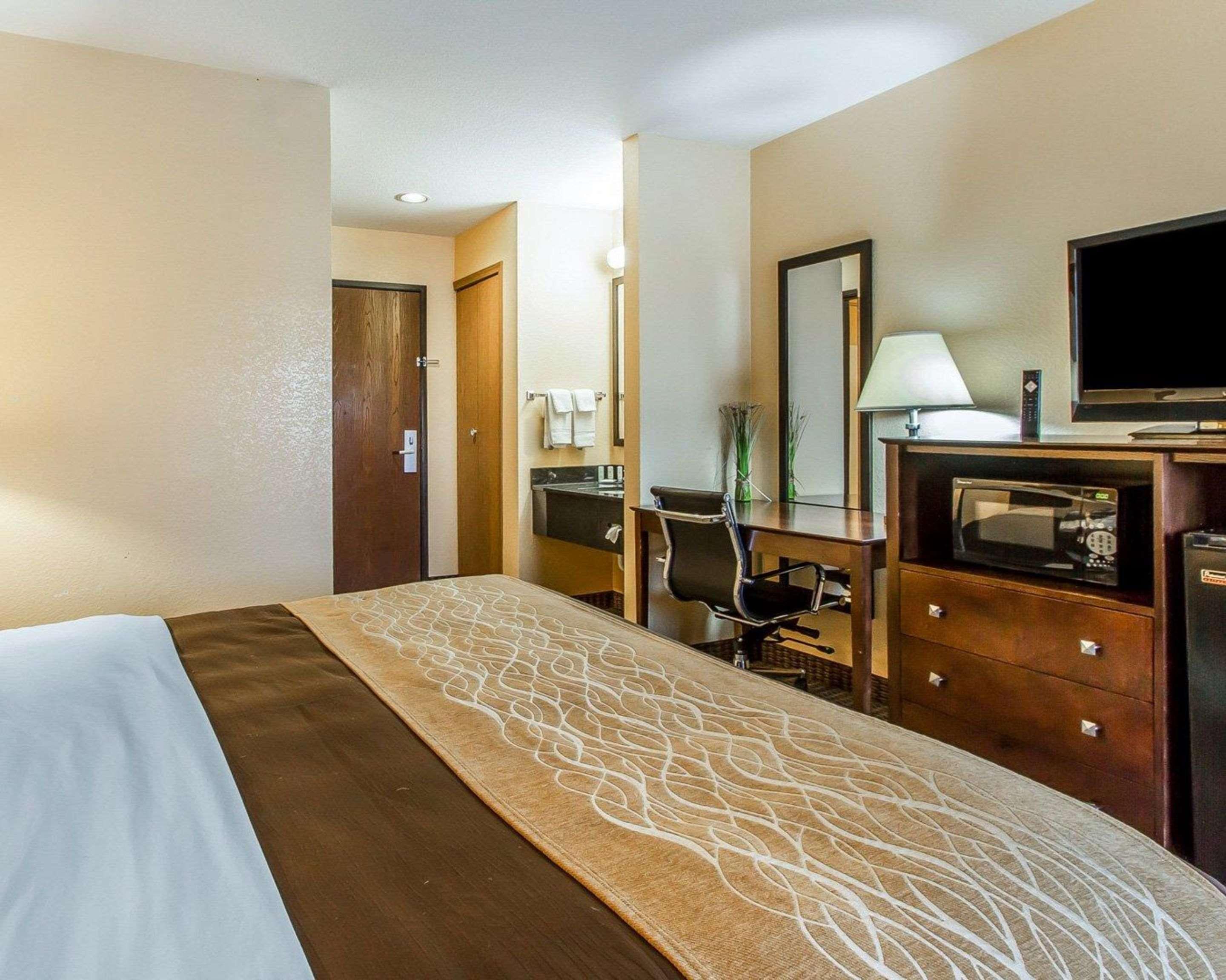 Quality Inn & Suites Mount Pleasant Exterior foto